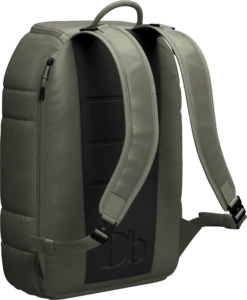 D_b_ Ramverk Backpack, 21L -Selected Fashion Bags Store 0f62b703f682c8066e3adac2176c672eb2cb02a2846a7f169e3646802a0170d4