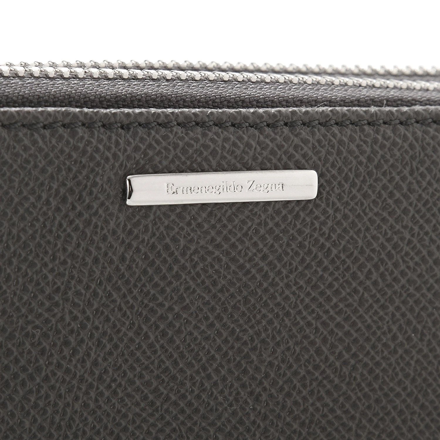 ERMENEGILDO ZEGNA Men's Grained Leather Travel Wallet 3 ERMENEGILDO ZEGNA Men's Grained Leather Travel Wallet - Image 3
