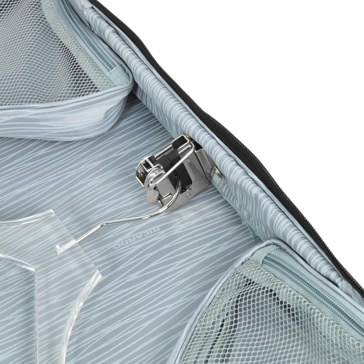 Mar Vista 2.0 39" Carry-On Garment Bag 6 Mar Vista 2.0 39" Carry-On Garment Bag - Image 6