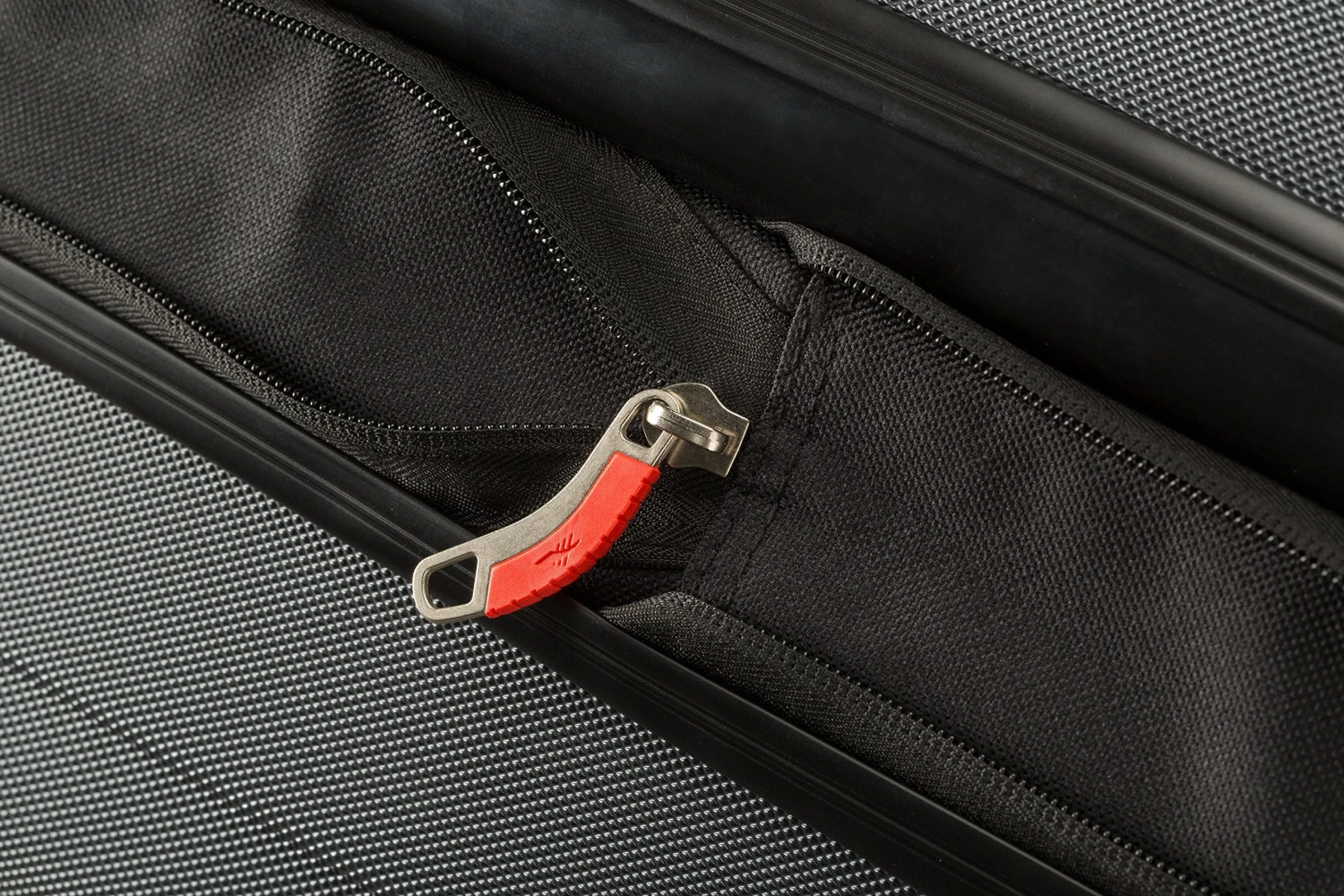 Rocshell 24" Spinner Carry-On Luggage 7 Rocshell 24" Spinner Carry-On Luggage - Image 7