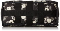 Essential Cr Small Weekender 36 Essential Cr Small Weekender -Selected Fashion Bags Store a06dd760a5f555884891ba08c3aba7b16cd4341c9a8027cf3dae36ae0d2a790f e1ced5cf c8eb 408c b416 d9ee7d23789e