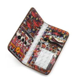 Sakroots Slim Wallet -Selected Fashion Bags Store b35c2fd964e432dc05e4c56c73ed4f82c4c266aab2e46ca7a02095dd8c0b3121