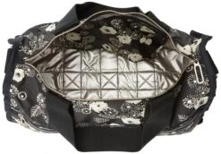 Essential Cr Small Weekender 37 Essential Cr Small Weekender -Selected Fashion Bags Store bb2c8bbd97ebe1d20e0e5cb3c89513e0687f78893c789f23d04cbdcc63b85a16 813cd021 65a5 46b4 a033 487a31682c36