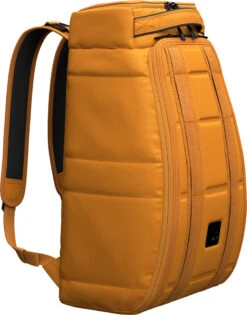 D_b_ Hugger Backpack 20L 31 D_b_ Hugger Backpack 20L -Selected Fashion Bags Store bd36d4c31e275c53bb3b2a436d36805431f3f27565ba660d430e149a6f891cdc