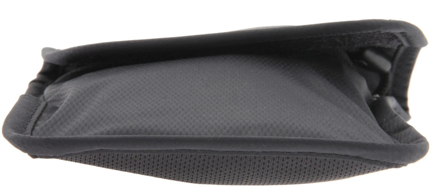 Pacsafe Coversafe 75 Neck Pouch With Slashproof Chain 3 Pacsafe Coversafe 75 Neck Pouch With Slashproof Chain - Image 3