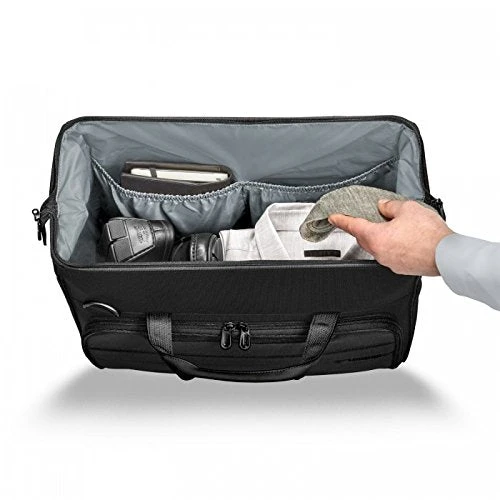 Briggs & Riley Baseline Framed Weekender Carry On Luggage 5 Briggs & Riley Baseline Framed Weekender Carry On Luggage - Image 5