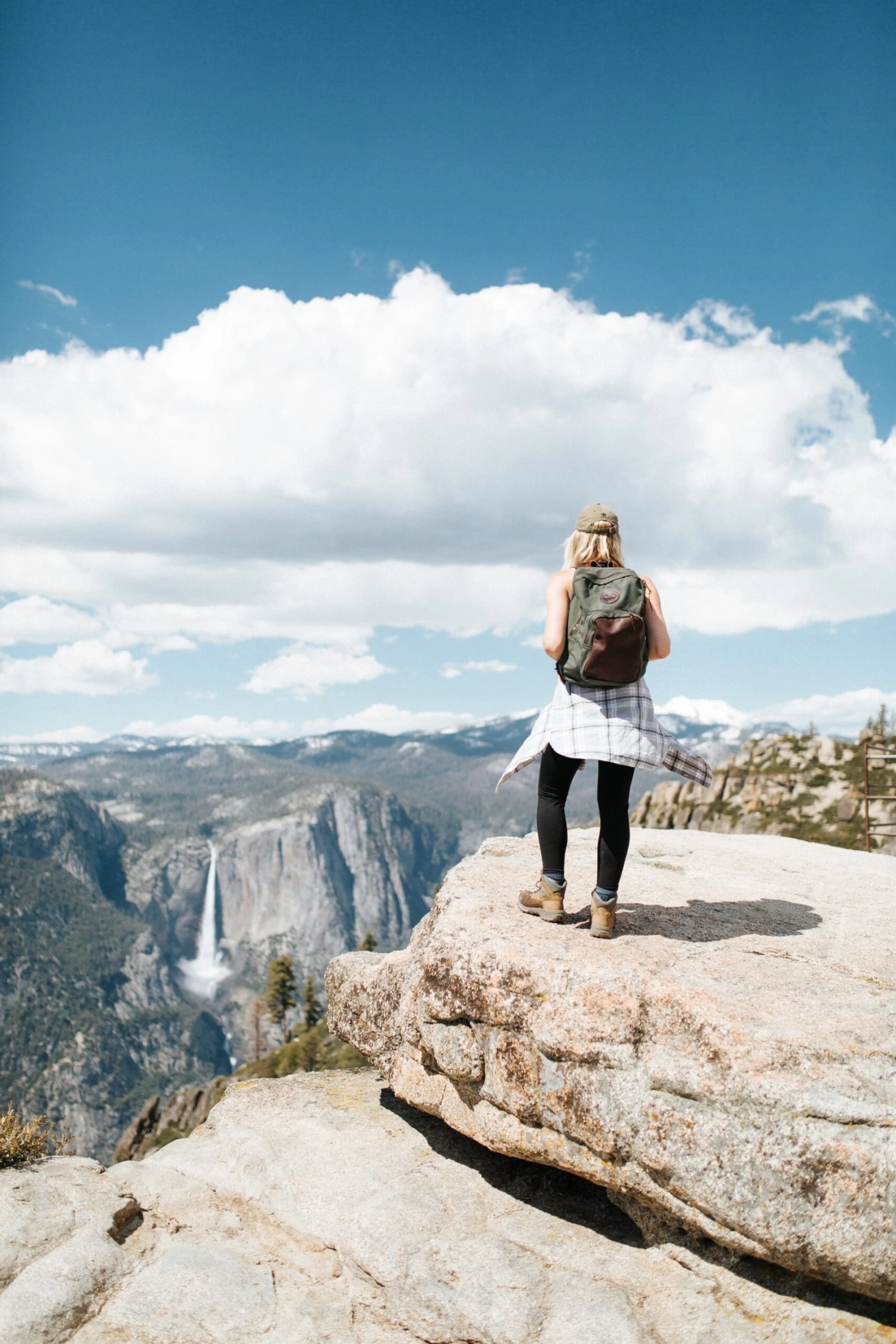 Duluth Pack Deluxe Laptop Backpack 7 Duluth Pack Deluxe Laptop Backpack - Image 7